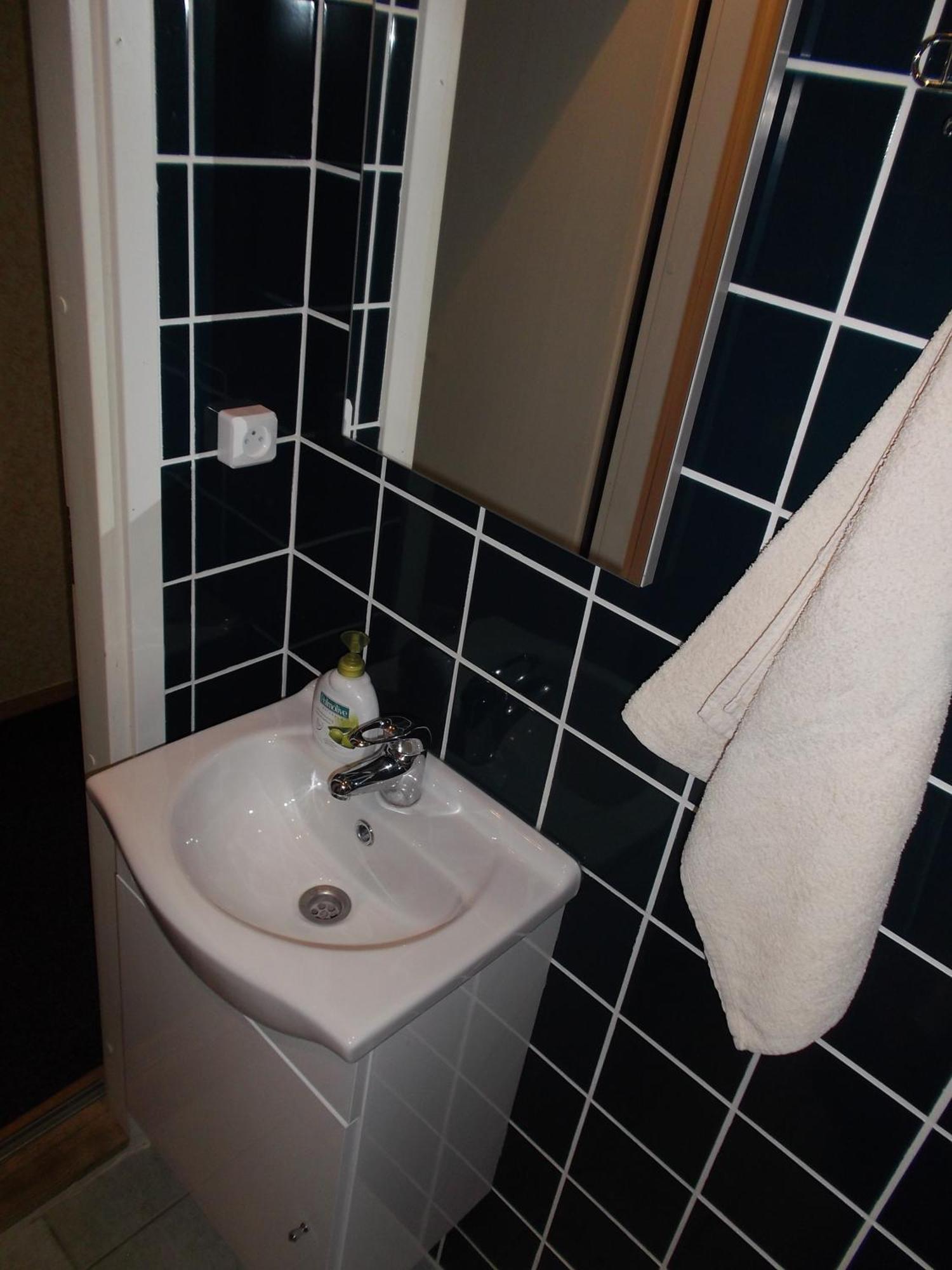 Airport Apartment Tallinn Bagian luar foto